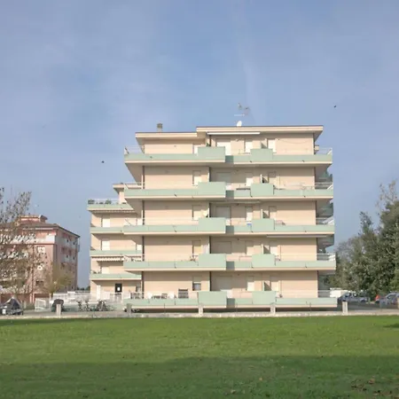 Cozy With Pool In * Caorle