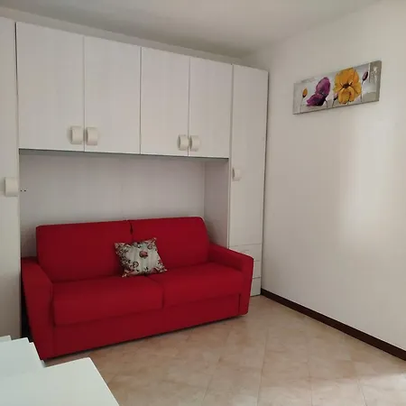 With Common Swimming Pool In Apartment Caorle