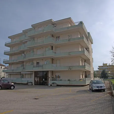 With Common Swimming Pool In Apartment