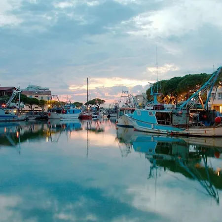 Cozy With Pool In Appartamento Caorle