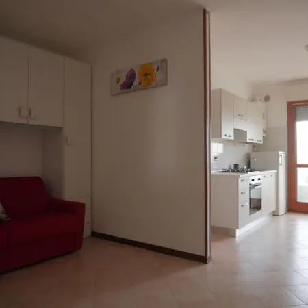 Cozy With Pool In Apartment Caorle